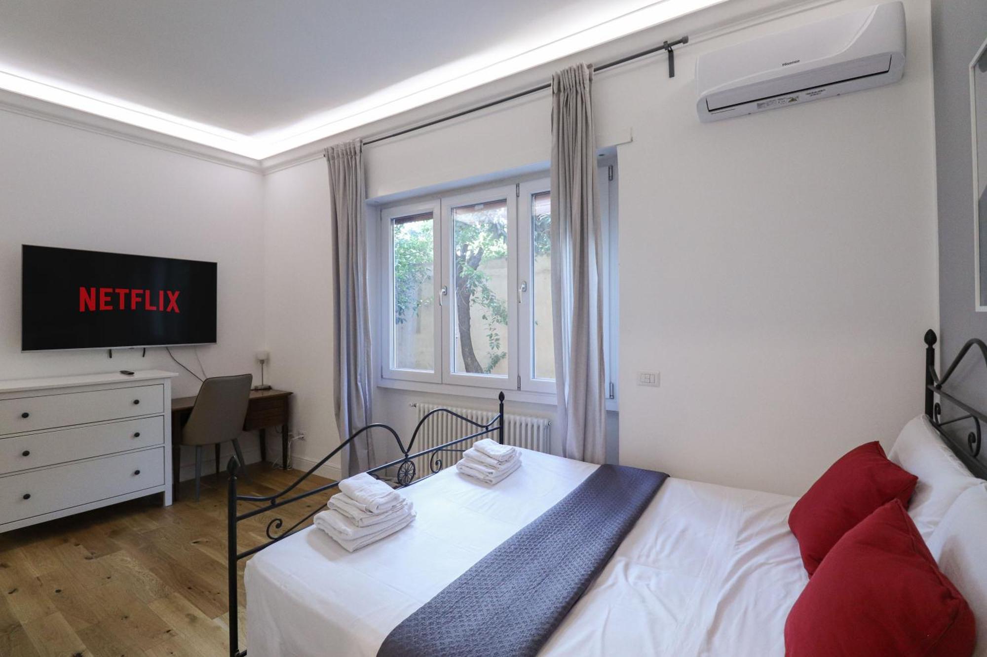Casilina 403 Spacious 3bdr And 3 Bath Apartment